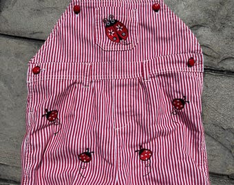 vintage y2k Red & White striped embroidered ladybug shortalls bubble romper overalls novelty whimsical ladybug buttons 18 24 months 2T