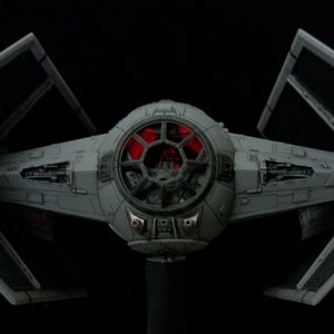 Star Wars LED lighting kit for Bandai 1/72 Vader&#39;s TIE Advanced x1 (model not included)