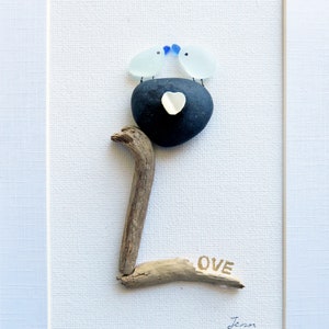 Arte em vidro do mar, imagem de pássaro em vidro do mar "amor", arte em seixos, artesanato em arte de praia, presente de dia dos namorados, decoração de dia dos namorados, cartão de presente de aniversário