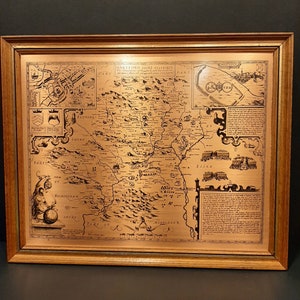 Vintage Metalcraft Cooper gravure carte HARTFORT SHIRE Panneau d'art mural suspendu encadré en chêne fabriqué à la main vers la seconde moitié du 20e siècle.