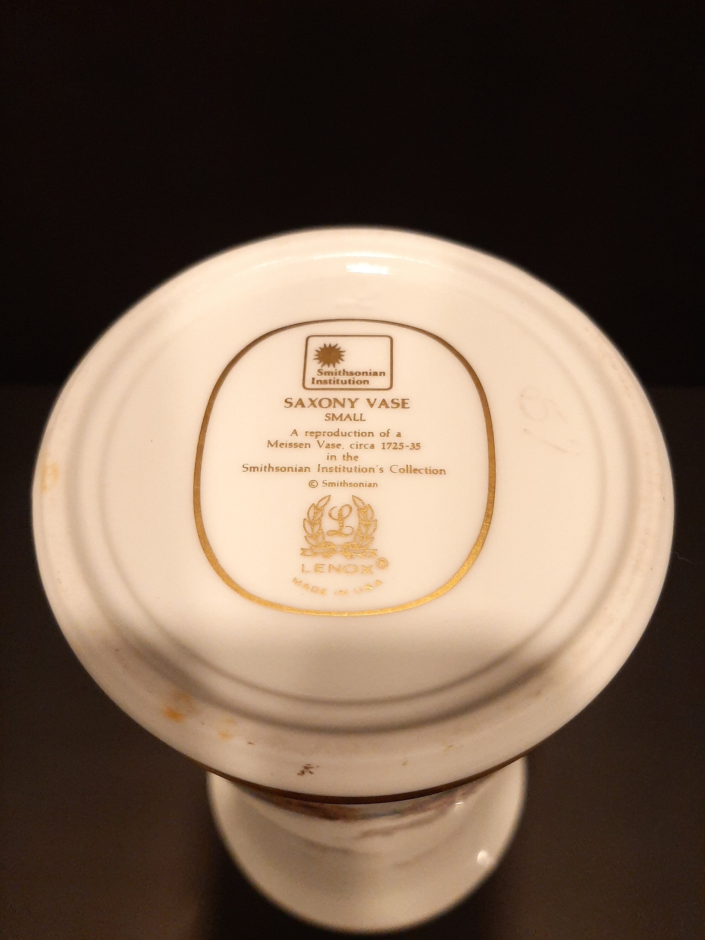 Lenox SaxonyVase Smithsonian Institution