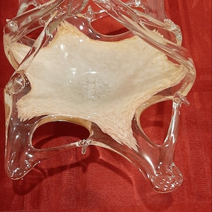 Vintage Murano hand blown art glass white and pink marble basket. Venetion  glassware. Made in Italy.