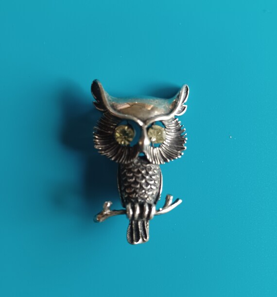 Sterling silver owl brooch