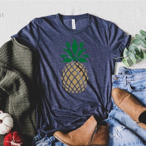 Pineapple Shirt, Cute T-Shirt, Christmas Gift, Woman Man T-Shirt, Daily Shirt, Comforty Shirt
