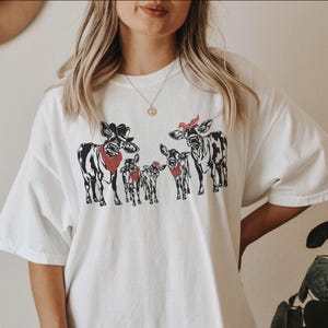 Cow Shirt, Cool Cow Shirt, Women T-Shirt, Gift for Nature Lover, Gift for Mom, Cottagecore Shirt, Animal Tee, Farmer Shirt, Gift for Grandma