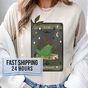 The Wizard Frog Tarot Card Tshirt, Frog Shirt, Vintage Frog Shirt, Vintage Shirt, Frog Lover Gift, Gift for Her, Frog Lover Tshirt