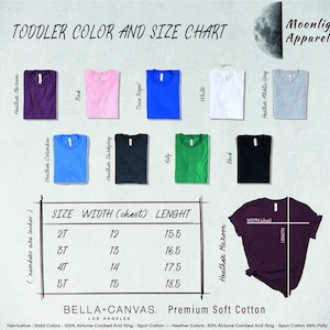 Puede incluir: Tabla de tallas para camisetas de algod&oacute;n suave de primera calidad Bella + Canvas para ni&ntilde;os peque&ntilde;os. La tabla muestra el ancho y la longitud de las camisetas en pulgadas para las tallas 2T, 3T, 4T y 5T. La tabla tambi&eacute;n muestra los diferentes colores disponibles para las camisetas, incluyendo marr&oacute;n jaspeado, columbia jaspeado, gris oscuro jaspeado, rosa, azul real, blanco, negro y gris atl&eacute;tico jaspeado.