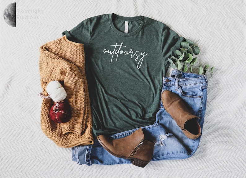 Outdoorsy Shirt, outdoorsy T-Shirt, outdoorsy Tank, Cute Gifts for Introverts, Cute Gifts for Introverts, Introvert, Homebody Shirt afbeelding 1
