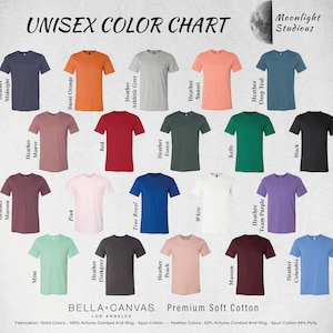 K&ouml;nnte beinhalten: Unisex-Farbkarte f&uuml;r T-Shirts mit einer Vielzahl von Farben, darunter Heather Midnight, Burnt Orange, Heather Athletic Grey, Heather Sunset, Heather Deep Teal, Heather Mauve, Rot, Heather Forest, Kelly, Schwarz, Heather Maroon, Pink, True Royal, Wei&szlig;, Heather Team Purple, Mint, Heather Dark Grey, Heather Peach, Maroon, Heather Columbia. Bella + Canvas. Premium Soft Cotton. Los Angeles. Verarbeitung: Einfarbige Farben - 100 % Airlume gek&auml;mmt und Ring - Spinnbaumwolle ---- Melangefarben: 52 % Airlume gek&auml;mmt und Ring - Spinnbaumwolle 48 % Polly