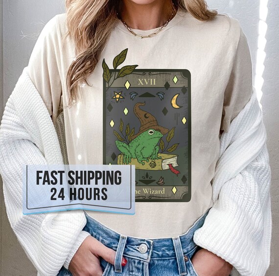 The Wizard Frog Tarot Card Tshirt, Frog Shirt, Vintage Frog Shirt, Vintage Shirt, Frog Lover Gift, Gift for Her, Frog Lover Tshirt