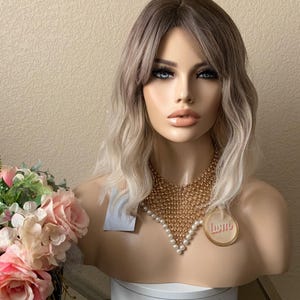 13'' ombre blonde bob wig with bang synthetic | Little Wig Museum,luxury wig,hairloss, alopeica chemo wig, cosplay Glueless Wigsgift for mom