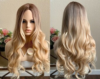 24‘’ dakr root blonde wavy wig synthetic  | Little Wig Museum alopeica chemo wig, cosplay costume wig Glueless Wigs