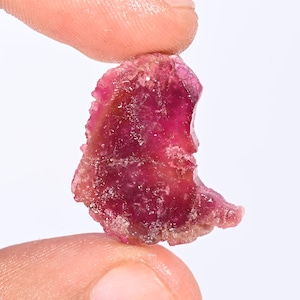 Rough Rubellite Tourmaline Gemstone: Natural Pink Tourmaline, 17.90 ct