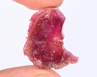 Rough Rubellite Tourmaline Gemstone: Natural Pink Tourmaline, 17.90 ct