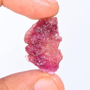 Pink Tourmaline Rubellite Rough Gemstone Raw Crystal 26.75 Cts 27X18X7 MM