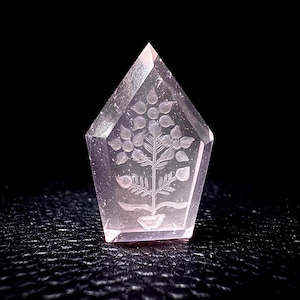 Pink Crystal Natural Rose Quartz Flower Carving Hand Carved Gemstone 25x15x7mm 22.75 Cts