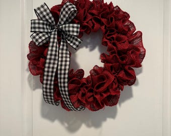 Couronne de toile de jute pour porte d'entrée/ Couronne de toile de jute rouge/ Couronne de cercle à volants rouge rustique/ Couronne de tous les jours/ accroche-porte/ Couronne d'automne pour porte d'entrée