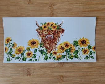 Emballage de gobelet UV DTF vache des montagnes aux tournesols, emballage de gobelet de 16 oz. prêt à poser, prêt à l'emploi, prêt à expédier, emballage de gobelet fleuri, emballage de gobelet d'été, cadeau