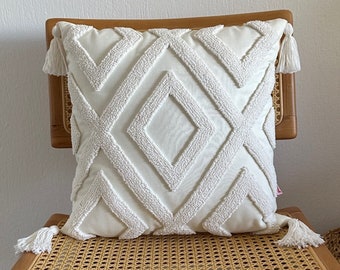 Galia Tasarım - Funda de almohada bordada con punzón escandinavo - Diseño geométrico con bordes de borlas - Decoración casera hecha a mano