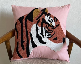 Galia Tasarim - "Pink Tiger Cotton Decorative Punch Needle Pillow Cover