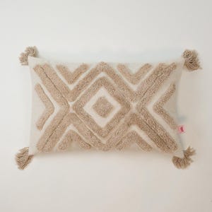 Galia Tasarim - Boho Textured Tassel Cushion Cover 30x50 cm