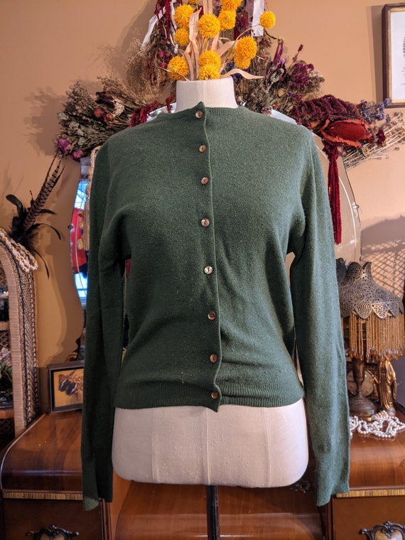 Avocado Green Wool 50s 60s Vintage Cardigan