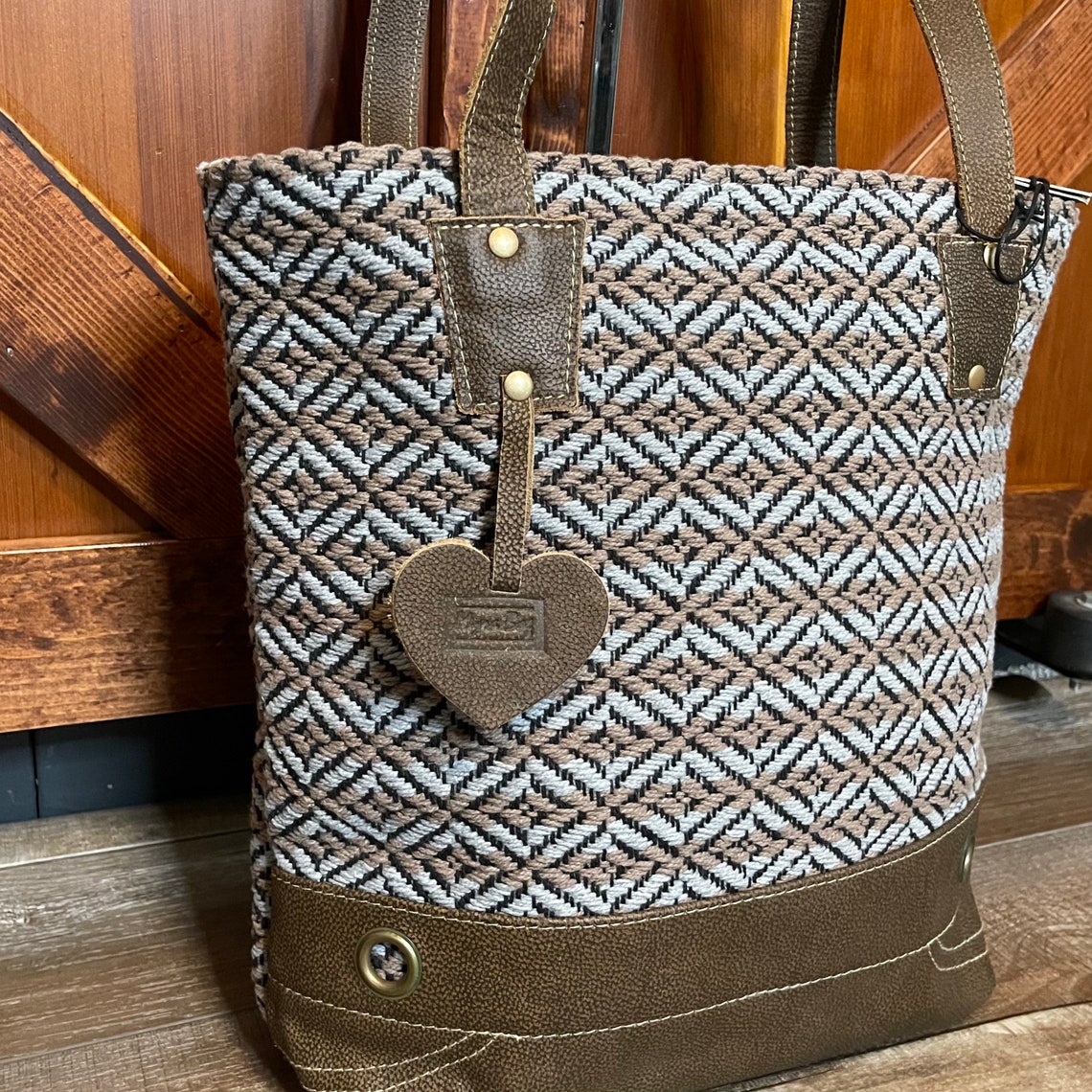 Best site To Sell Used Purses