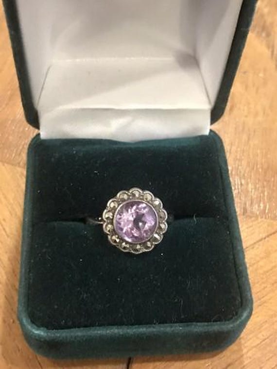 Antique Silver Statement Ring featuring a natural… - image 1