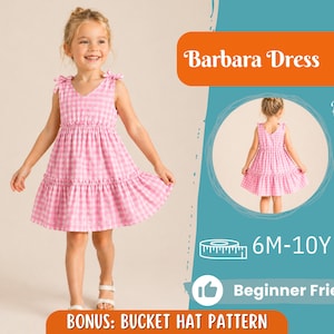 Op de afbeelding: Een meisje draagt een roze en witte gingham jurk met een V-hals en een rok met ruches. De mouwloze jurk heeft strikdetails op de schouders. De tekst "Barbara Dress" en "Beginner Friendly" zijn inbegrepen.