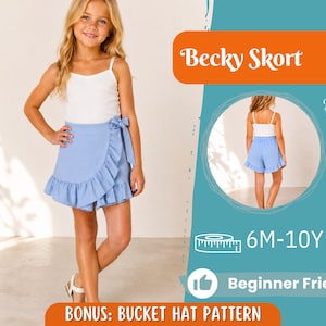 Può includere: Una gonna pantalone azzurro chiaro con parte anteriore a portafoglio, orlo con volant e dettaglio a fiocco laterale. Il capo è mostrato in vista frontale e posteriore, etichettato Becky Skort, con taglie 6M-10Y e cartamodello per cappello incluso.