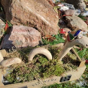 Langer Williwurm, Gartenwurm aus Keramik, Beetstecker, Gartenstecker, frostfest, Anfertigung auf Bestellung Bild 7