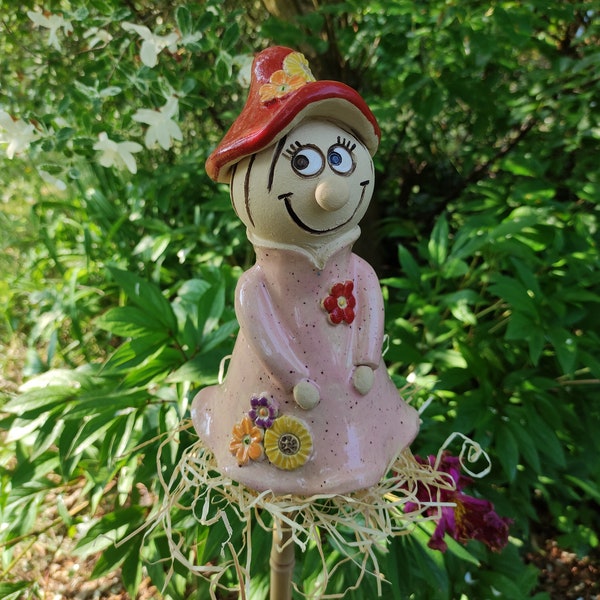 Ceramic flower girl made to order, ceramic lady including wood wool, fence stool, insect hotel, bed plug, frost-proof