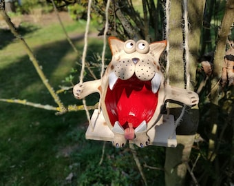Auf Bestellung Vogelfutterhaus als Katze aus Keramik, Schaukelkatze, Futterspender, Futterhaus, Vogelhaus, frostfest, Gartendeko