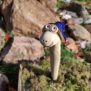 Williwurm keramiska trädgårdspinnar, dekorativa pinnar för blomlådor, krukpinnar, rabattpinnar, tillverkade på beställning, frostbeständiga