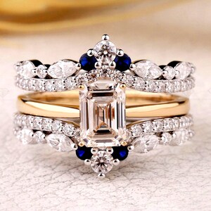 Modern Emerald Engagement Ringset with Blue Sapphire Guard Jacket, Lab Diamond Bridal Stack, Ethical Gold Wedding Set, Custom Bridal Jewelry