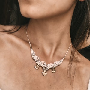 Makramee Halskette mit Edelsteinen // Boho Choker Gold | Unikat, antik, verstellbar
