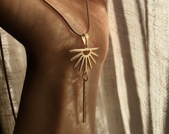 Zon ketting met oorbellen//design sieraden, uniek, boho, goud, antiek