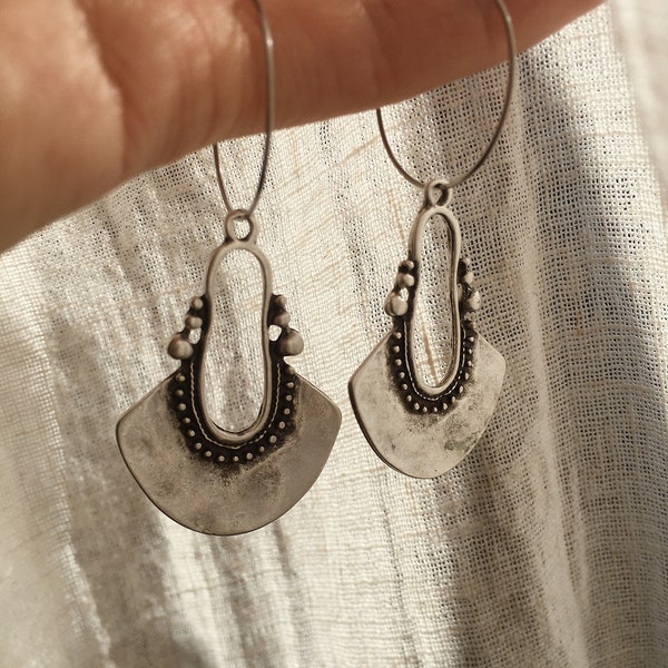 Große Marokkanische Creolen Silber// Ohrringe, Designschmuck, moderne Form, Muster, antik,