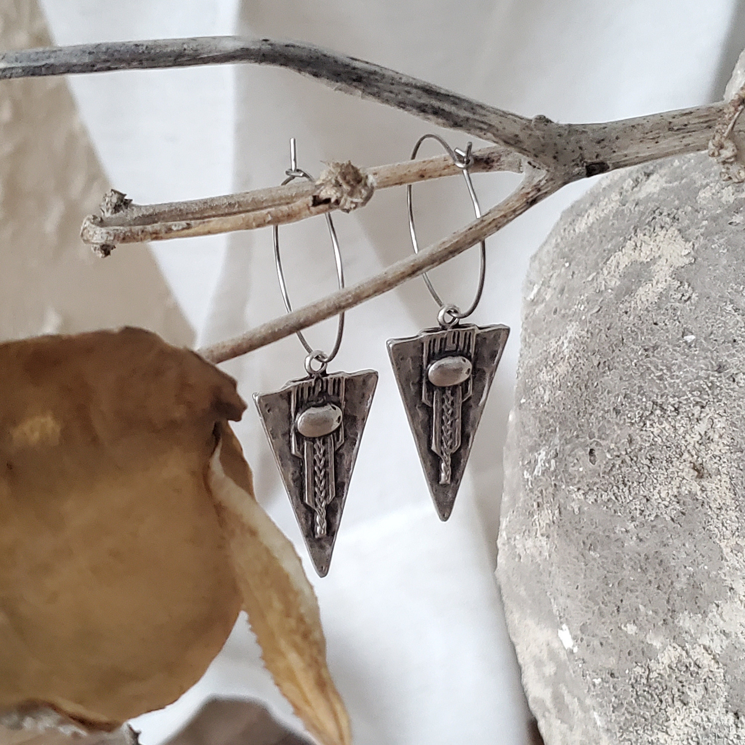 Pendientes de aro triangular marroquí plata // pendientes, joyería de  diseño, forma moderna, patrón, antiguo, -  España
