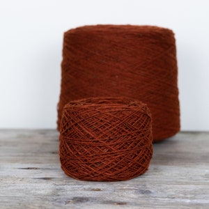 Soft Donegal tweed yarn, irish tweed yarn, 100% merino wool yarn, fingering weight, rust brown tweed - 50 g