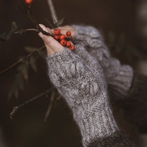 MOORLAND mittens pattern, knitting pattern, fingerless mitts pattern