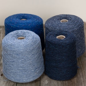 Fingering weight yarn, 100% merino wool yarn, Soft donegal tweed yarn, knitting yarn, shades of blue - 50 gm