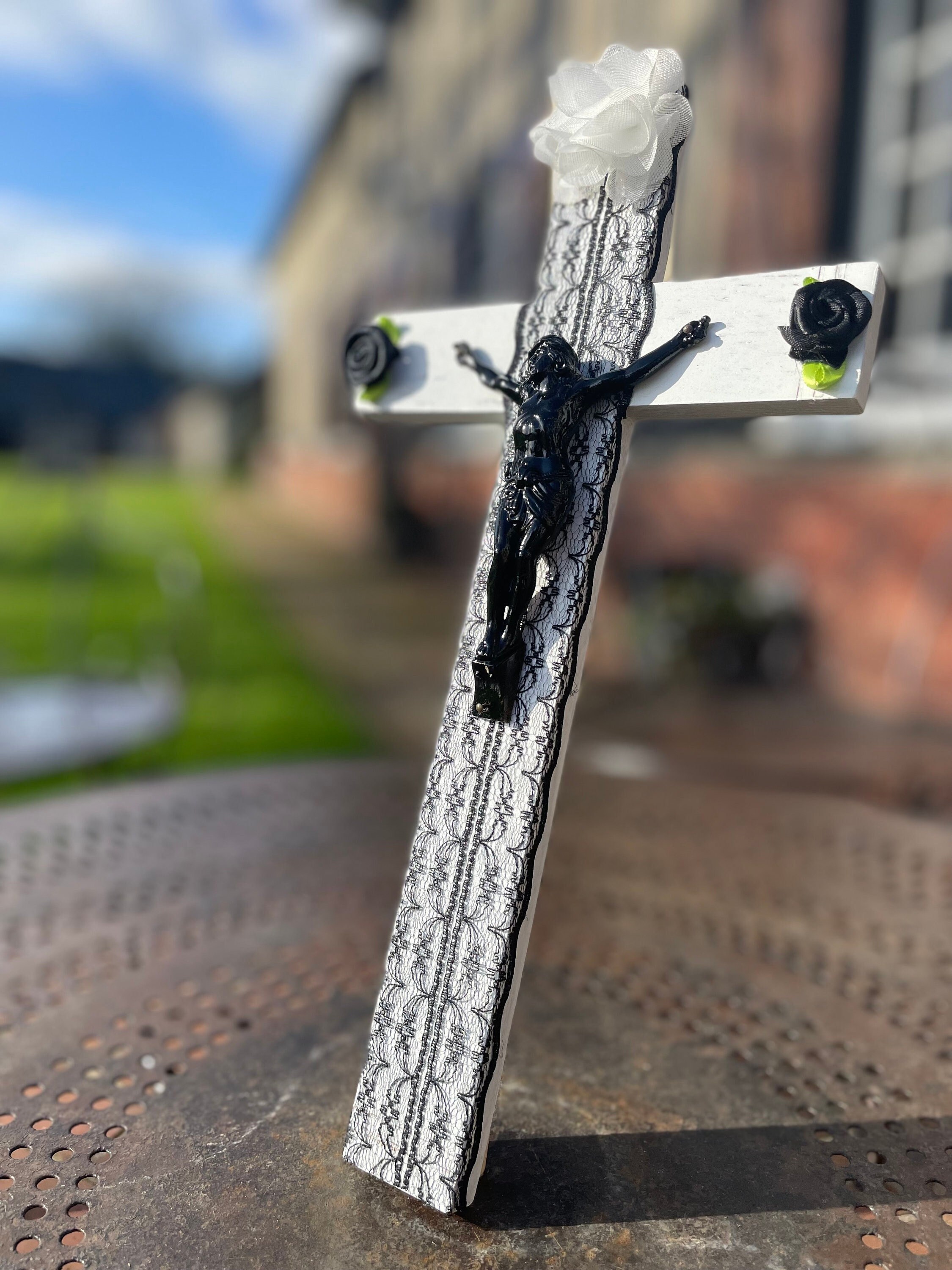 Crucifix Customisé Black & White