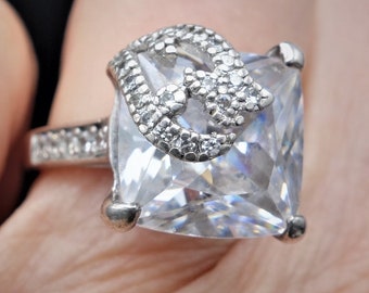 Bague en argent massif - Grand cristal ornementé - Style art déco