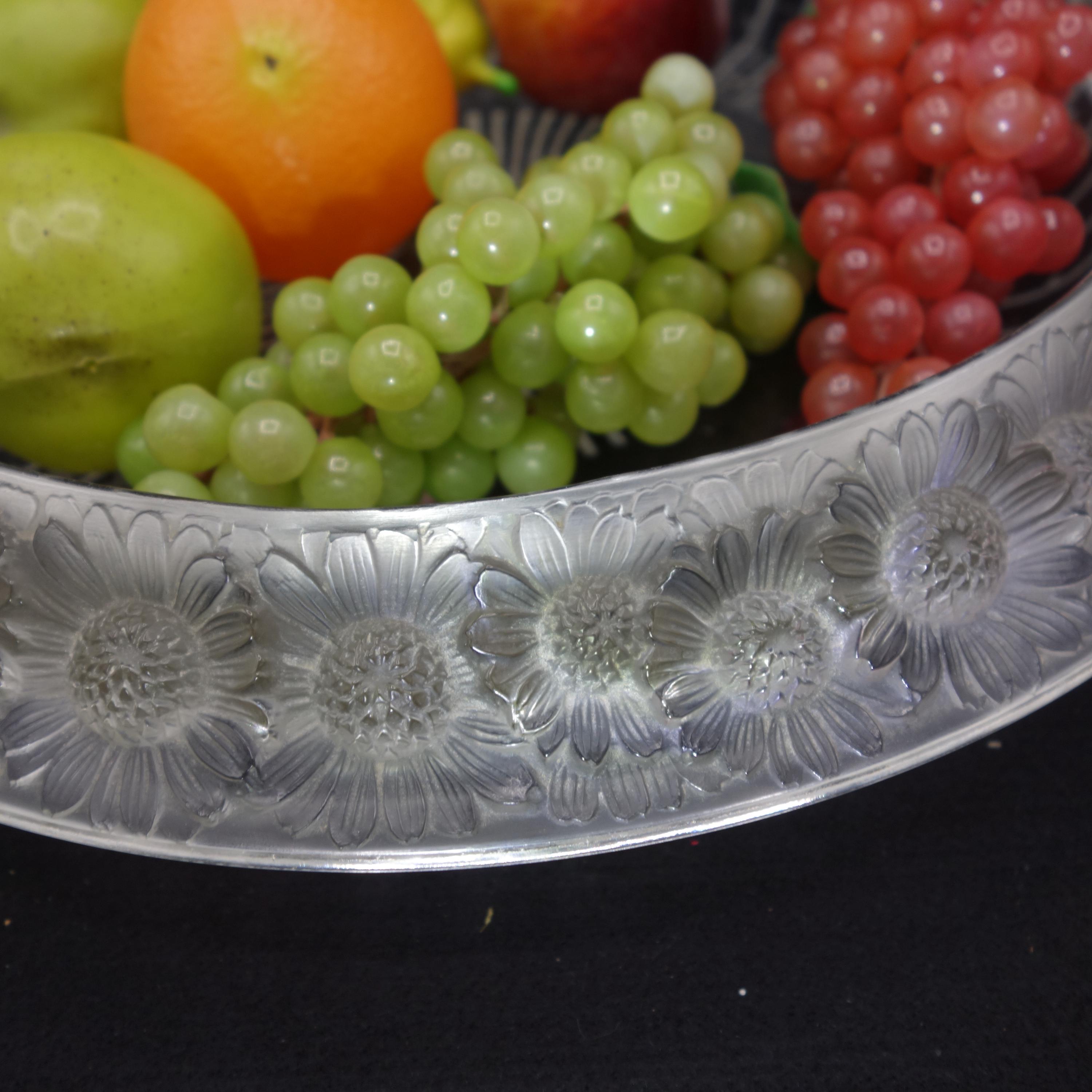LALIQUE - Iconic Marguérites Centerpiece - Large Model, 36 Cm