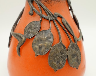 Vase en verre dans un cadre en bronze - signé VAL - Verrerie d'Art Lorrain, Daum & Croismare