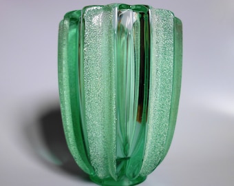 Rare D'Avesn - Mint green Granité Crystal Art Deco vase - for Daum Nancy