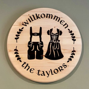 Custom Welcome Sign, Round Wood Sign, Personalized Wood Sign, Wood Burned Sign, Willkommen Sign, Housewarming Anniversary  Wedding Gift