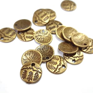 10 Trees Mountain landscape disc round charms Antique bronze plated charms 10mm HNF419