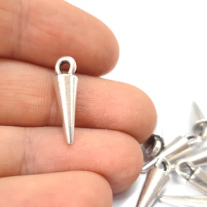 10 Spike Cone Pendulum charms Antique silver plated charms findings 20x6mm HNF411